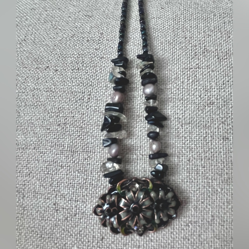Necklace, costume jewelry